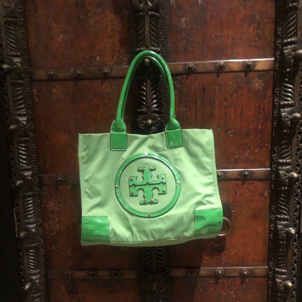 NEW!! Green Patent Tote